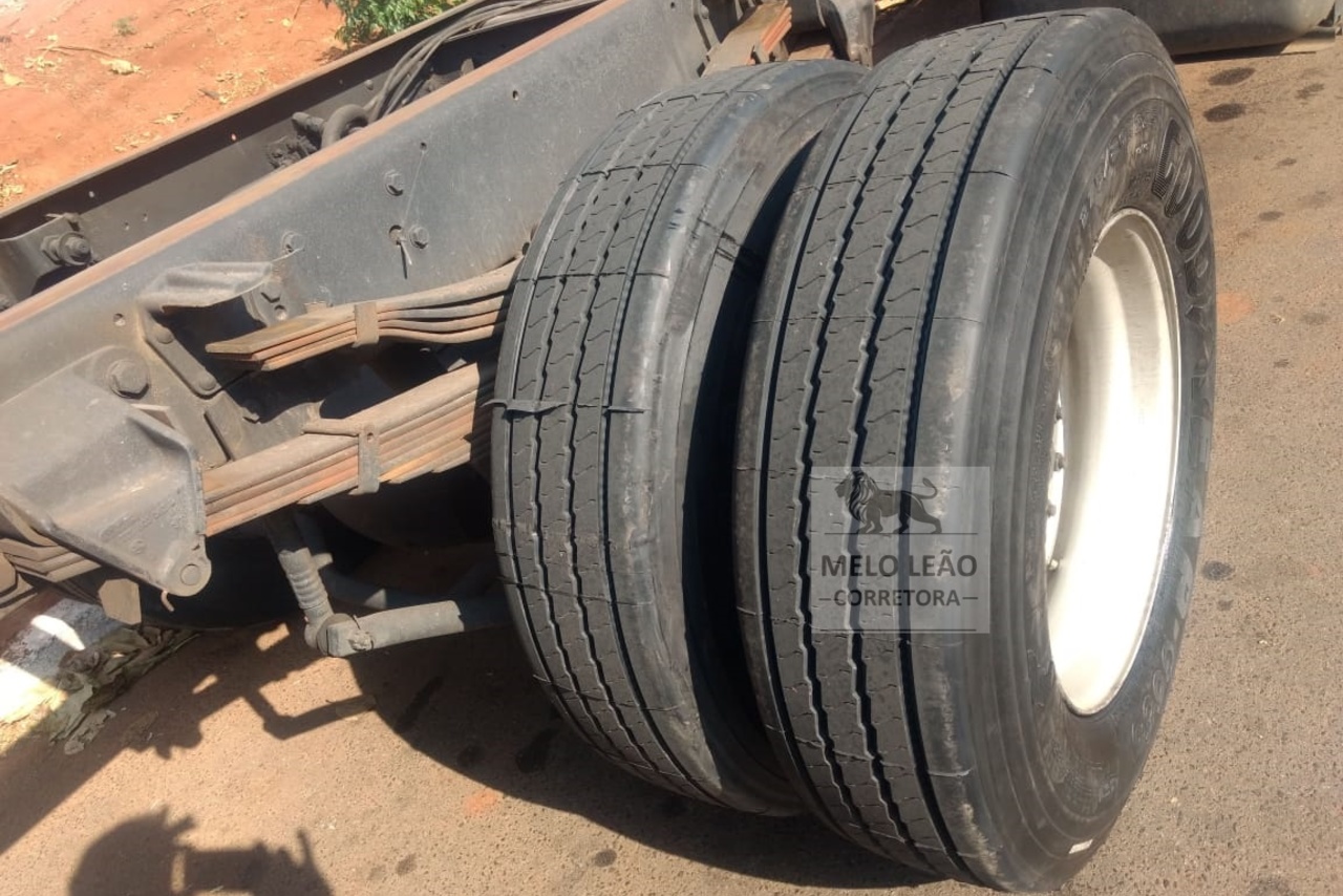 Ford F14000 - 94/94 11