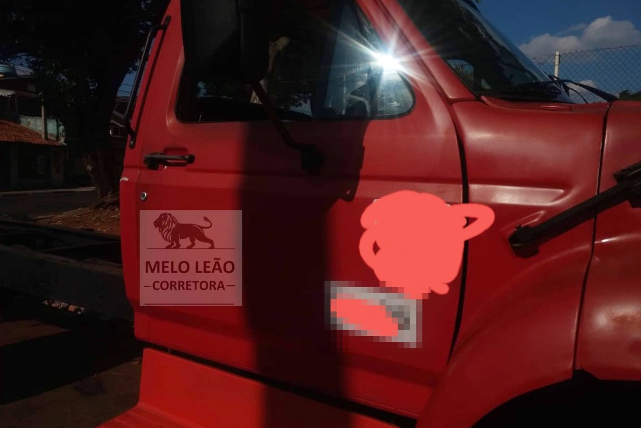 Ford F14000 - 94/94 12