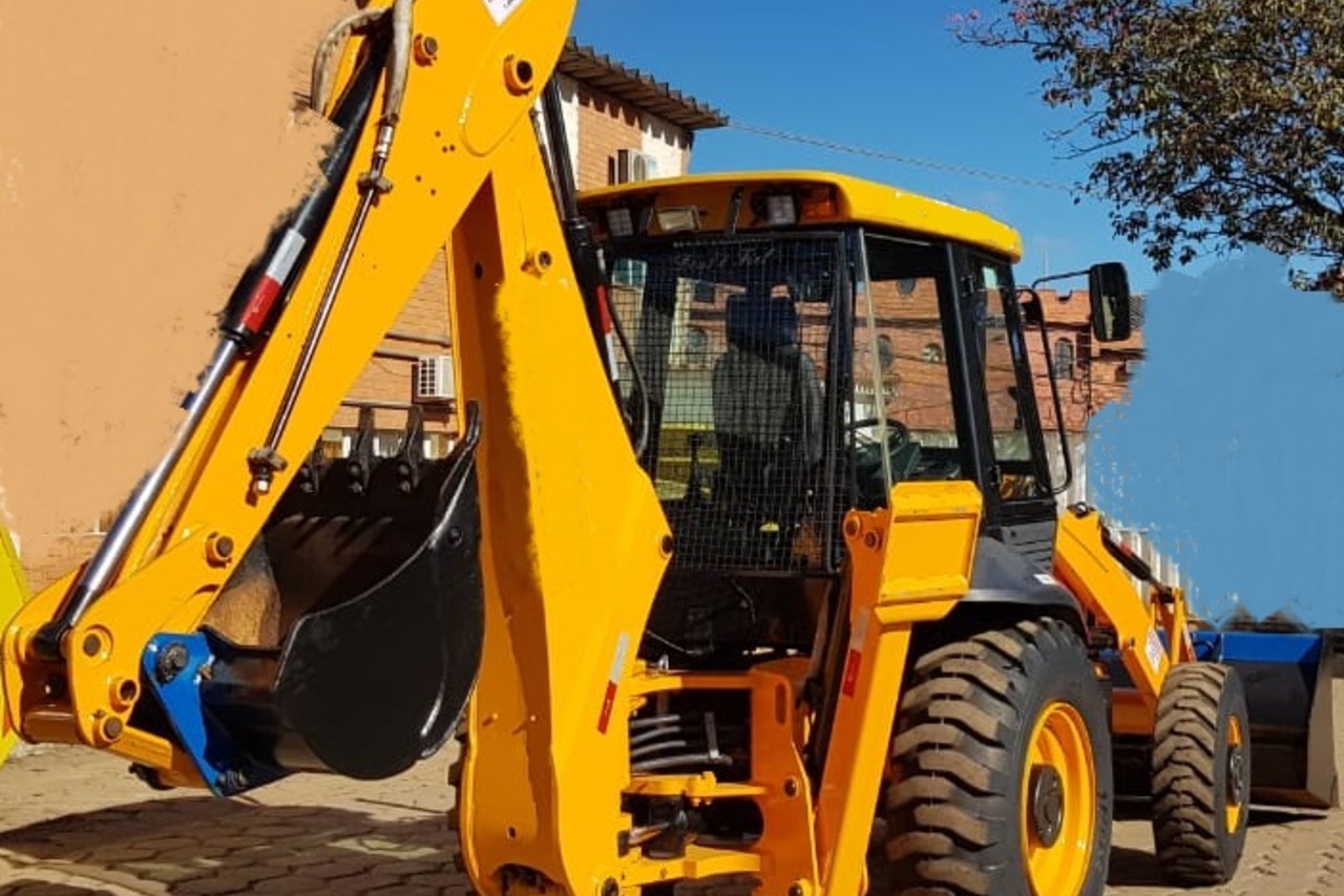 JCB 3C - 12/12 6