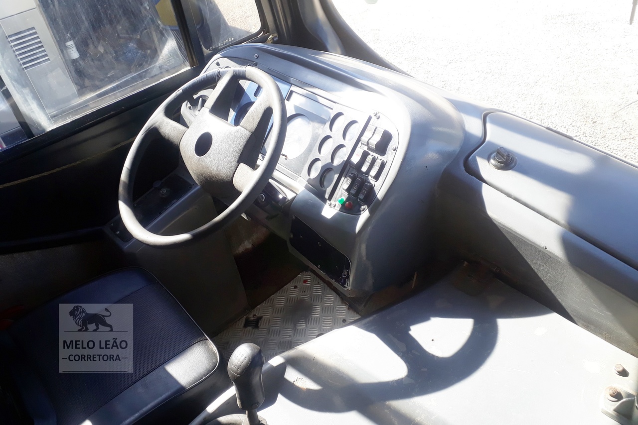Volkswagen Urbano - 05/05 25