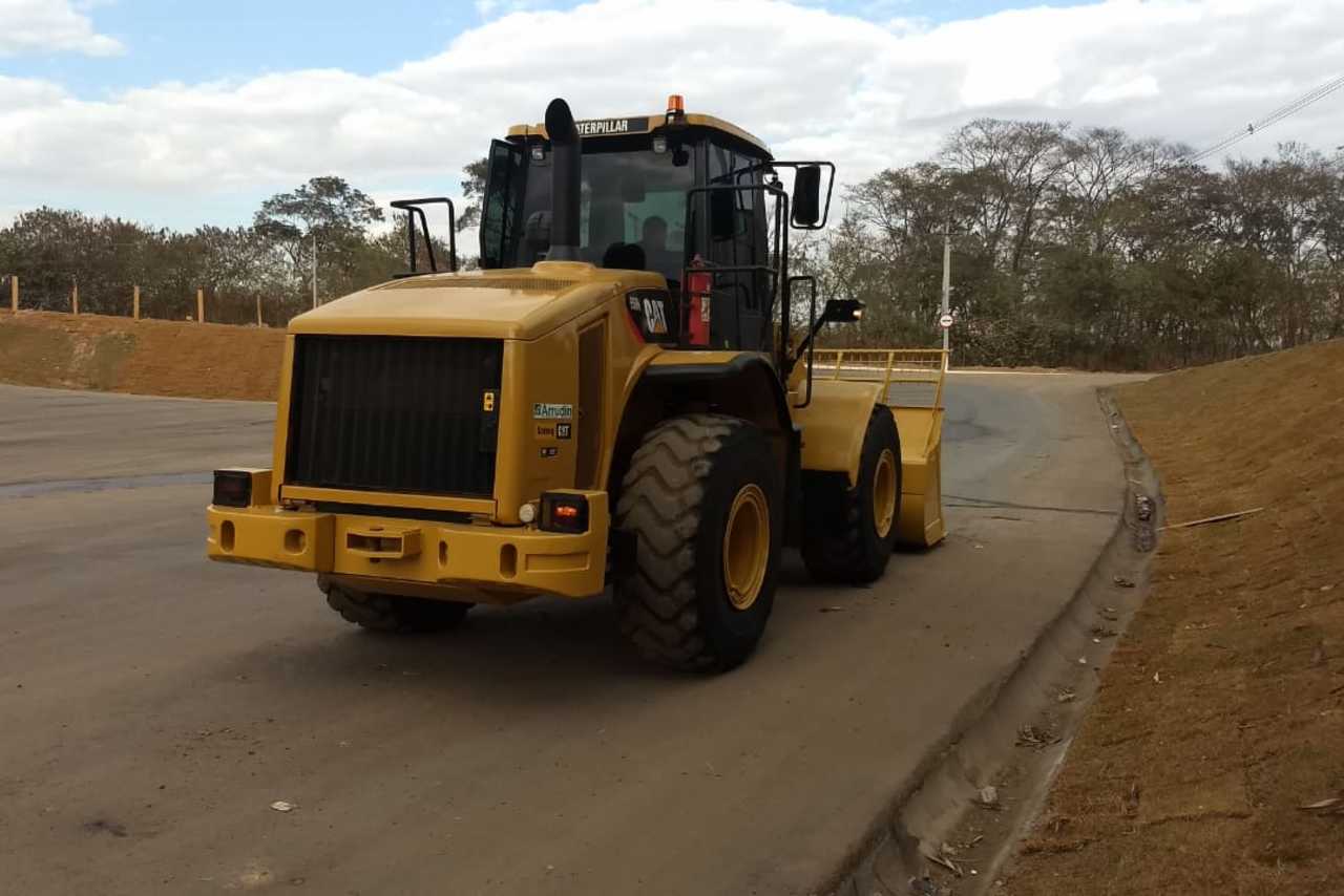 Caterpillar  950 - 10/10 4