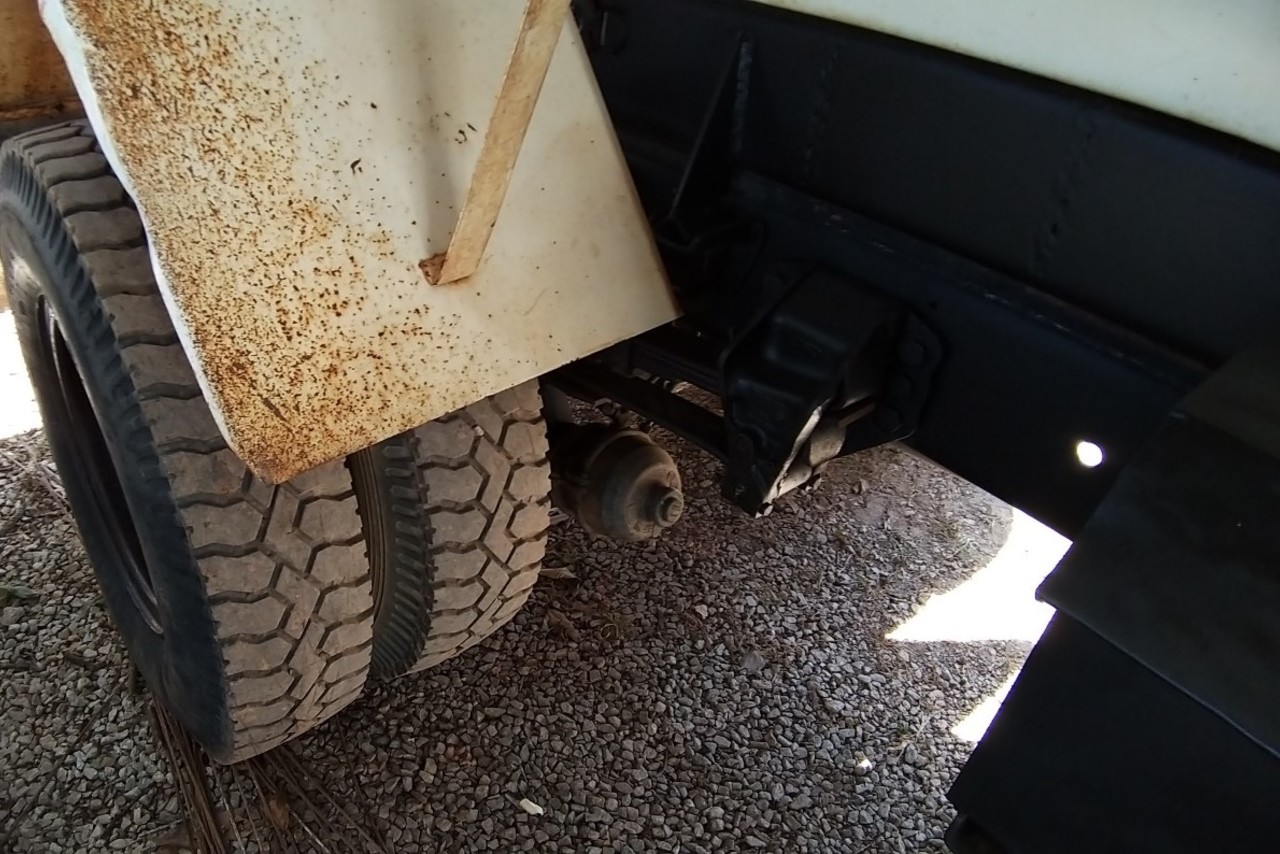 Ford F12000 - 95/95 2