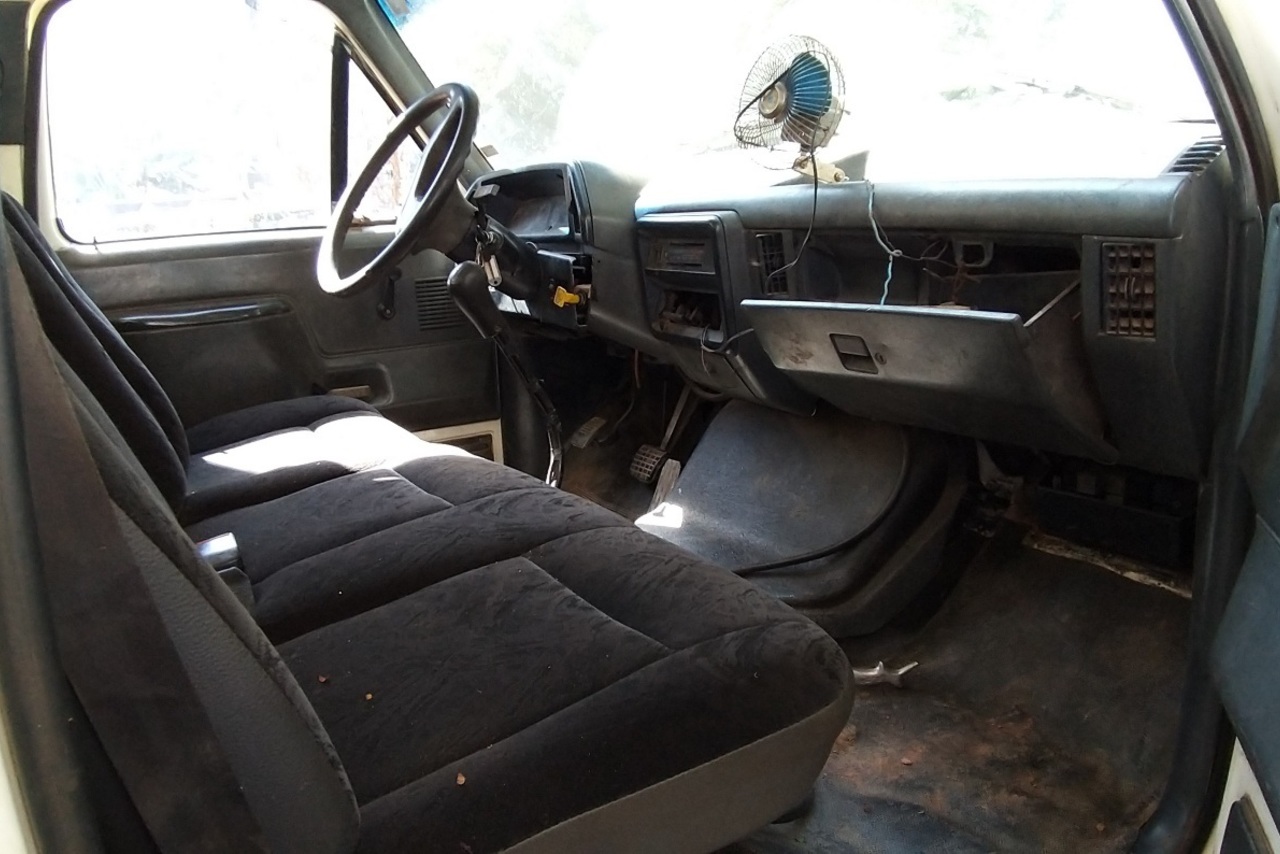 Ford F12000 - 95/95 4