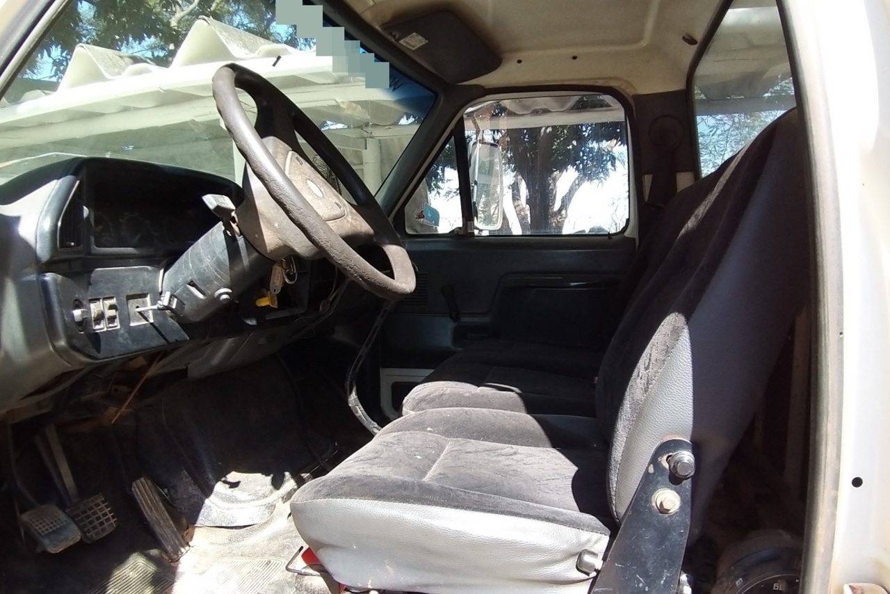 Ford F12000 - 95/95 6