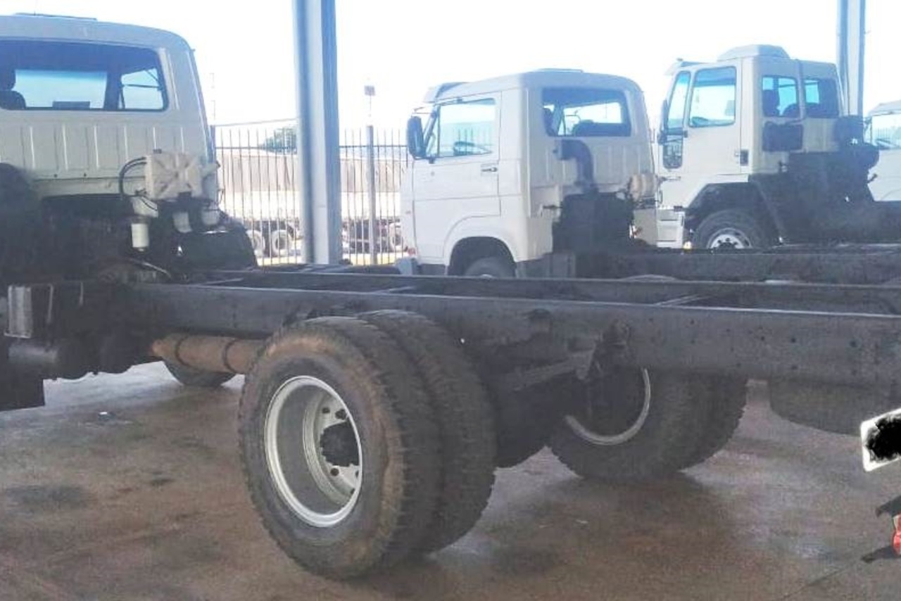 Volkswagen 13-180 - 04/04 3