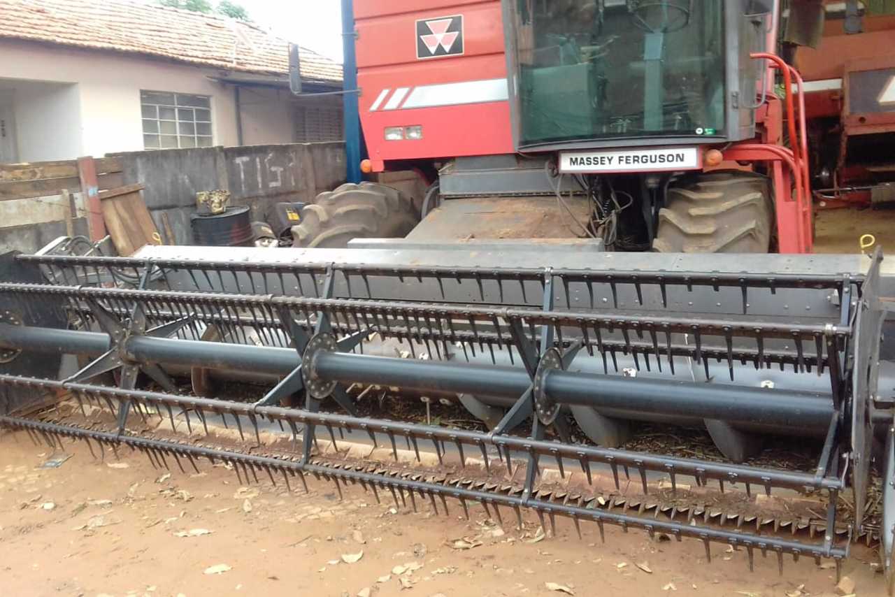 Massey Ferguson 5650 - 08/08 5