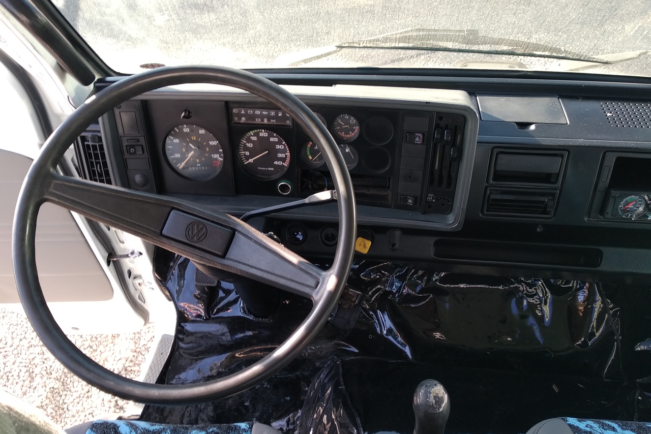 Volkswagen 8 140 - 97/97 8