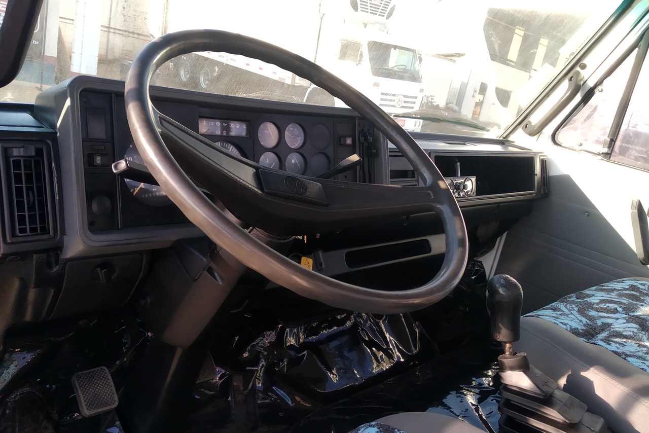 Volkswagen 8 140 - 97/97 9
