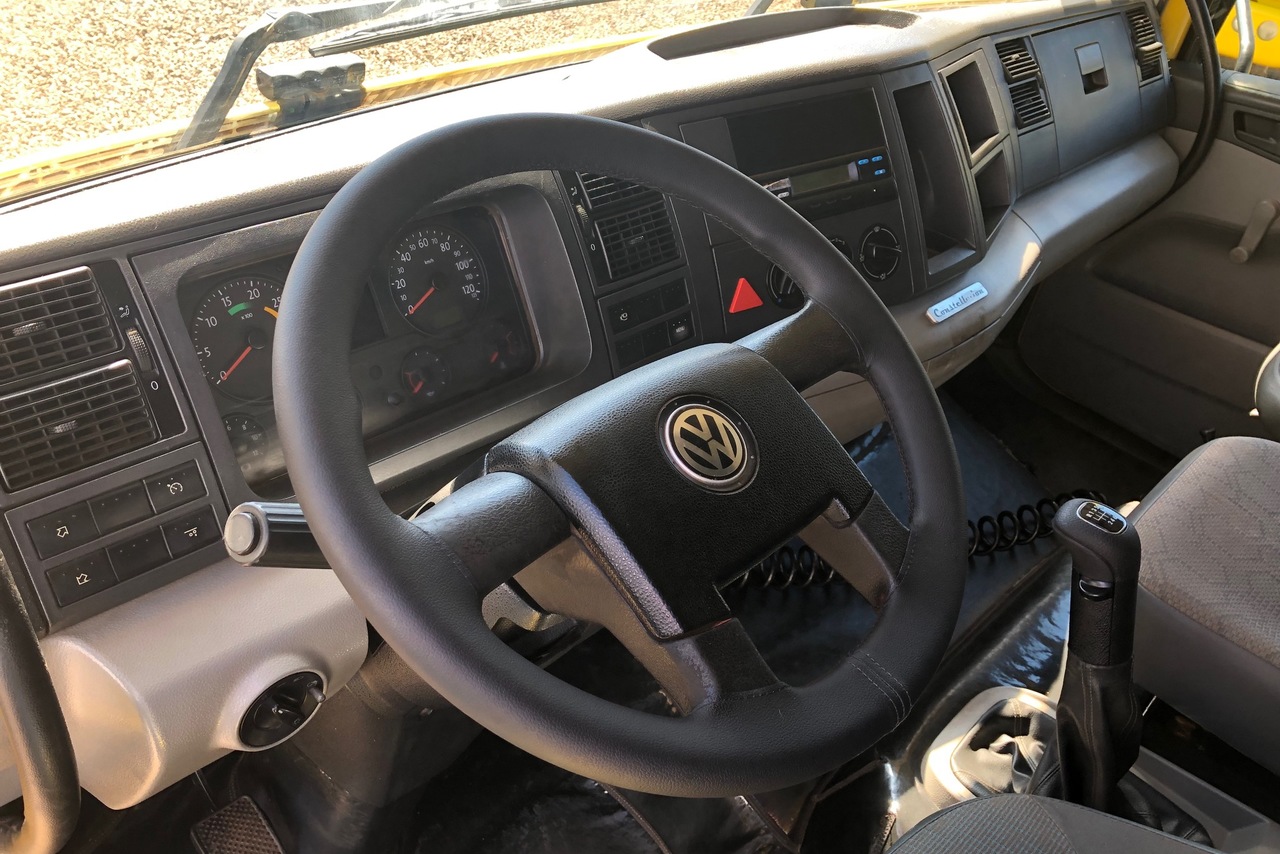 Volkswagen 24-250 E Constellation 3-Eixos - 11/12 7
