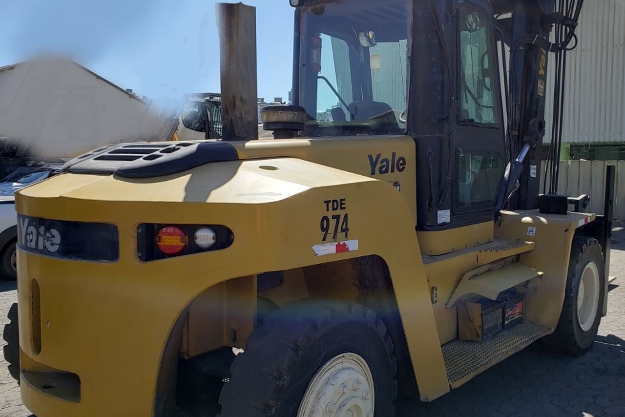 Yale GDP330EB - 11/11 4