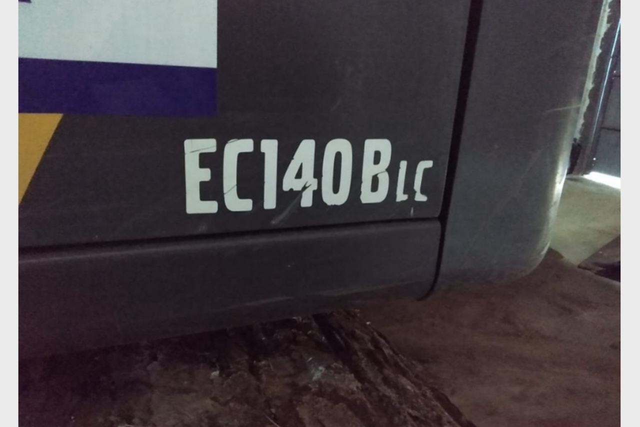 Volvo EC140 - 15 7