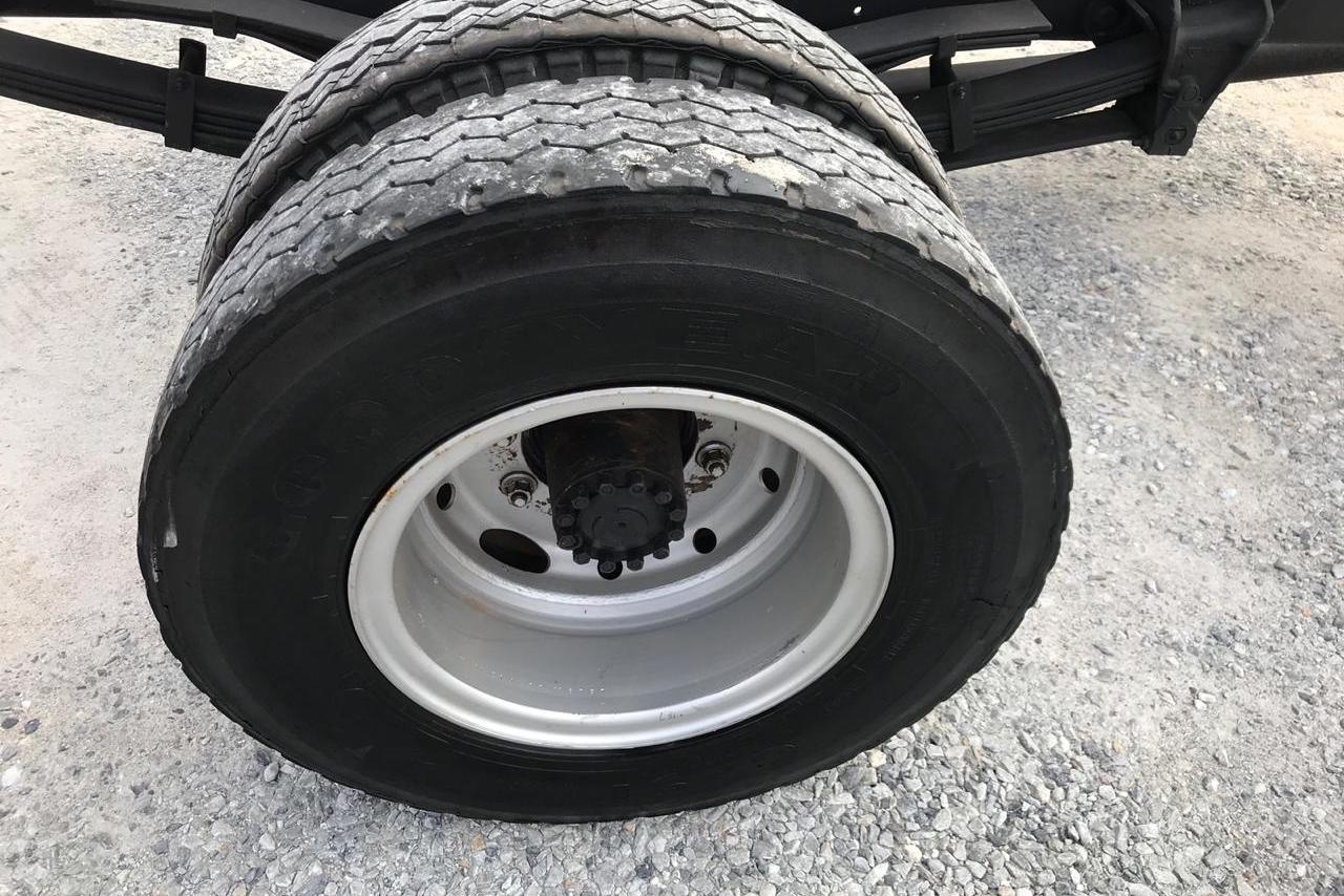 Ford Cargo1217 - 02/02 13