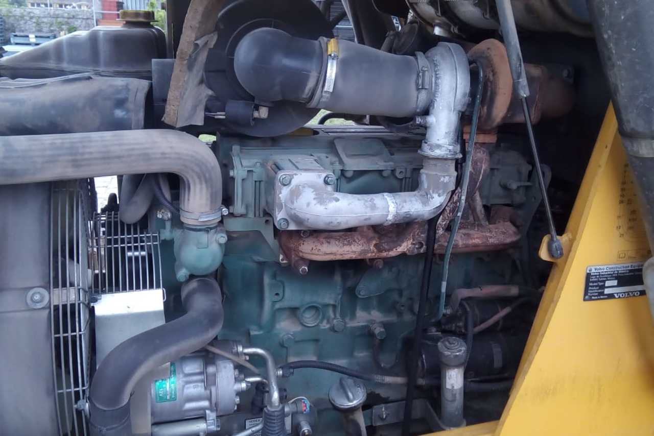 Volvo BL70B - 14/14 2