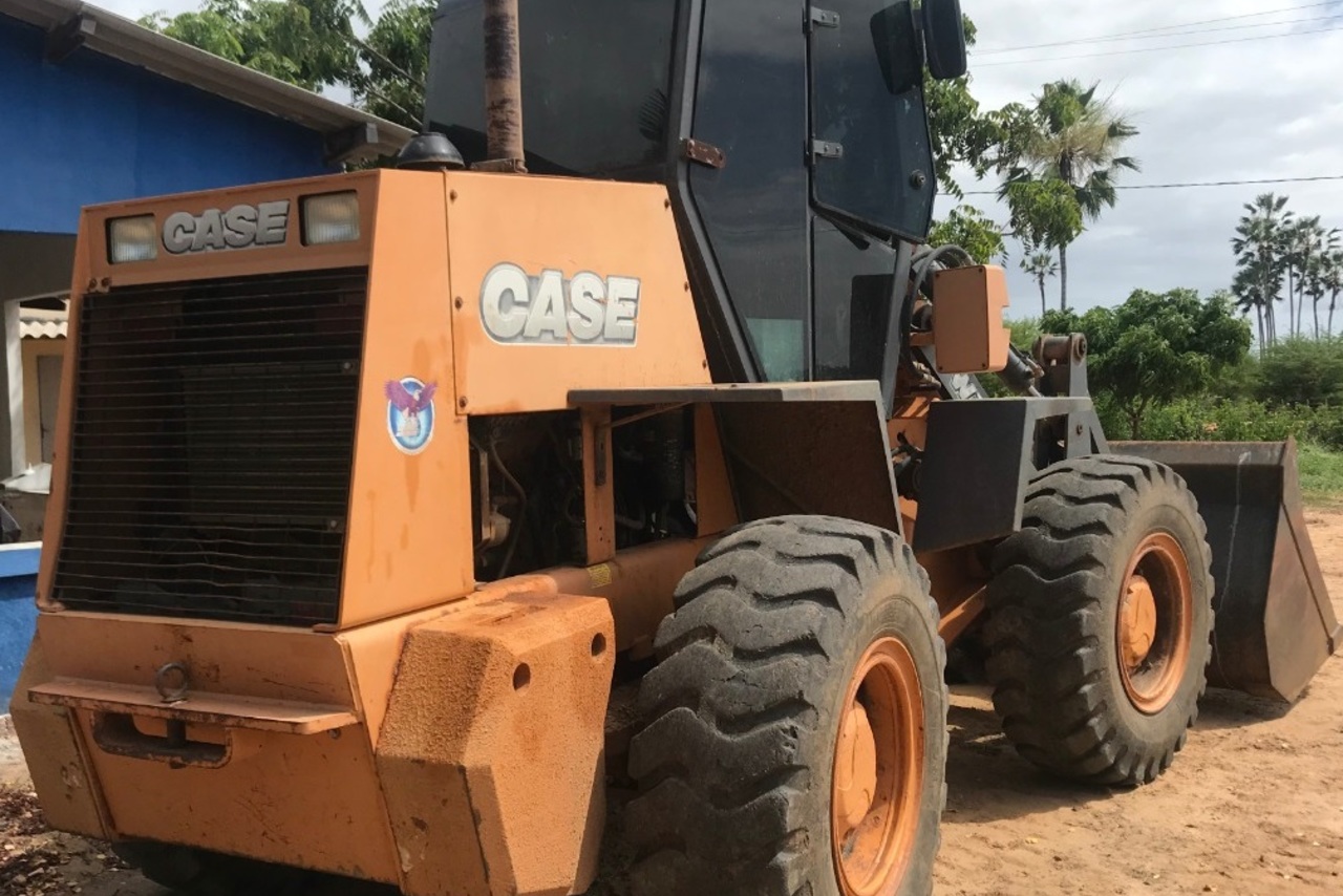 Case W20E - 13/13 5