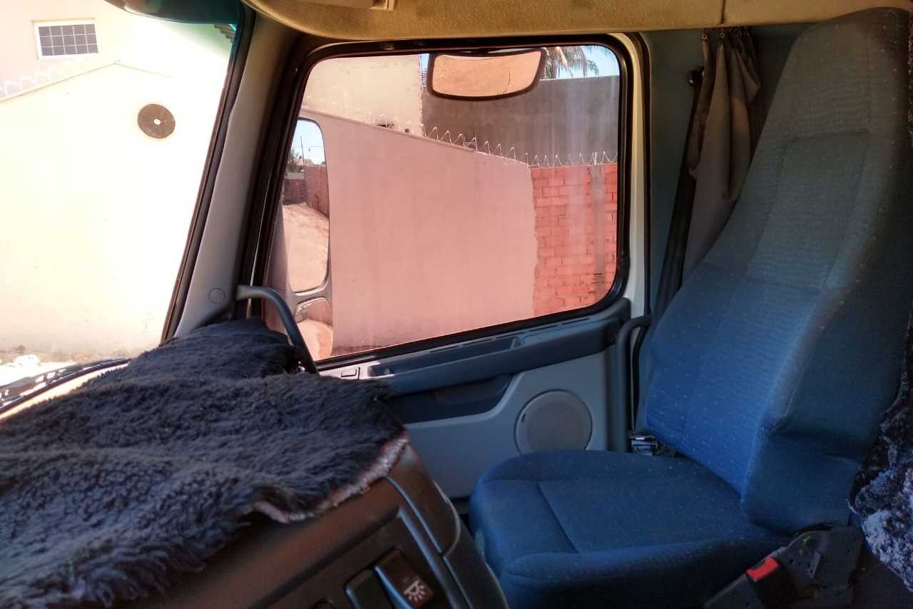 Volvo FH 440 - 08/08 4