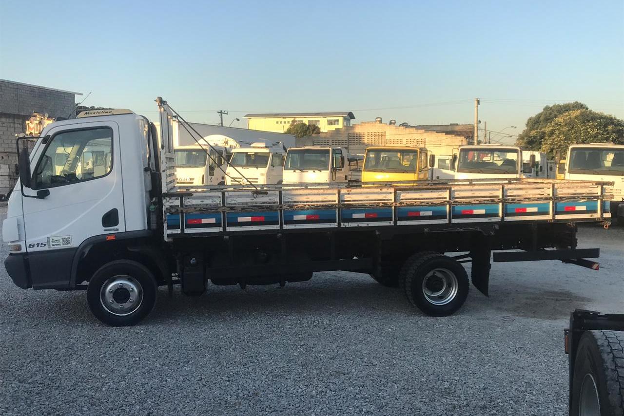 Mercedes Benz Accelo 815 - 12/12 10