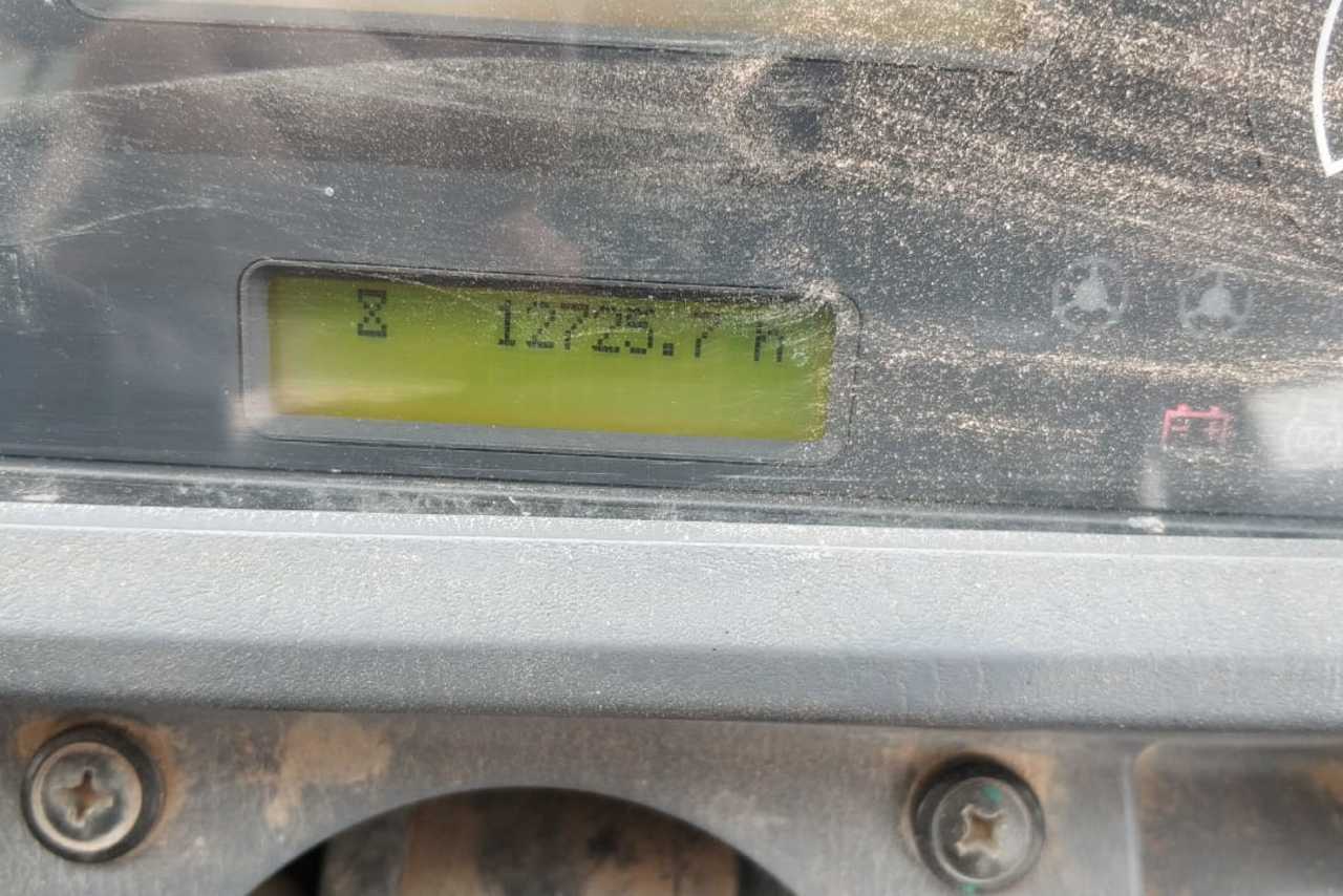 Komatsu WA200 - 11/11 2