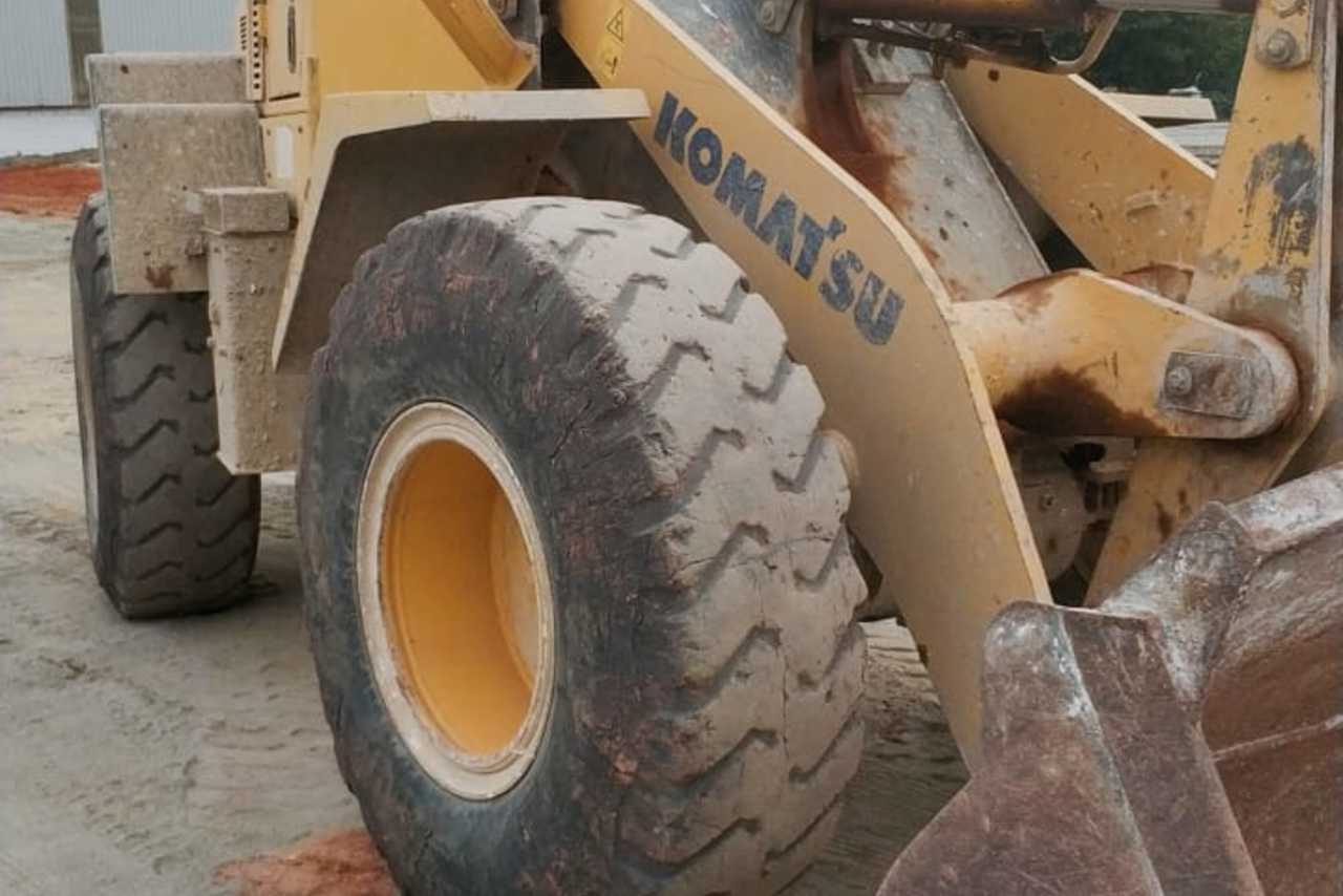 Komatsu WA200 - 11/11 8
