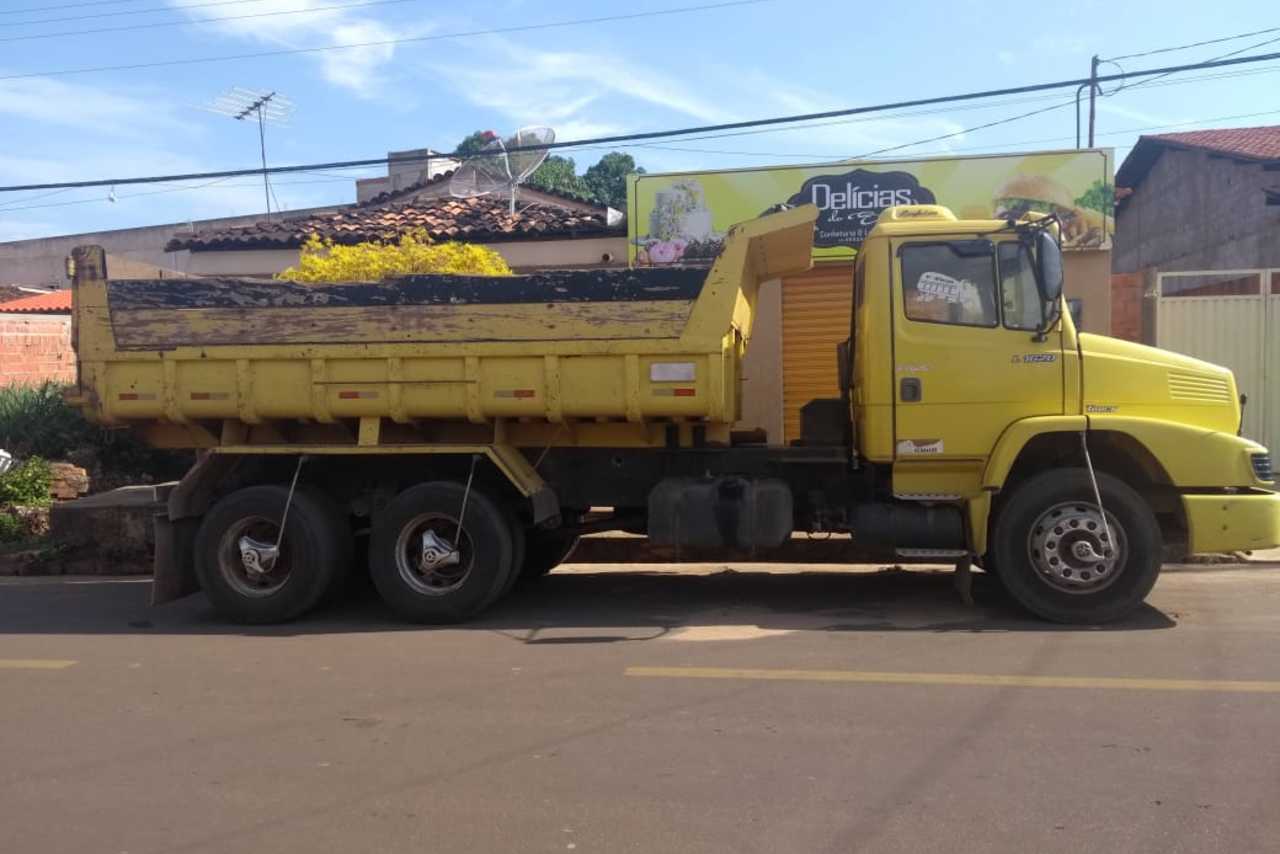Mercedes Benz MB 1620 - 04/04 4