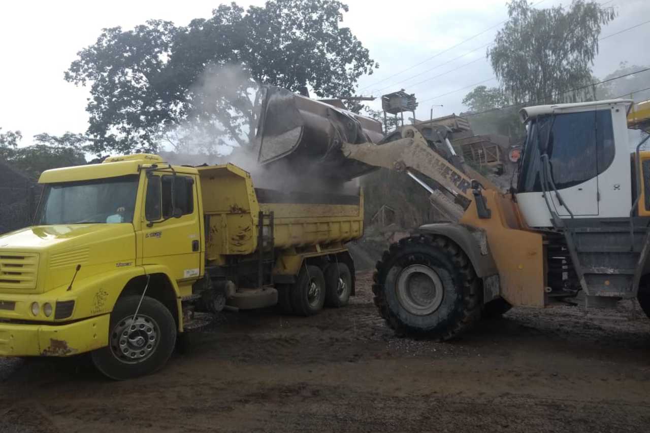 Mercedes Benz MB 1620 - 04/04 5