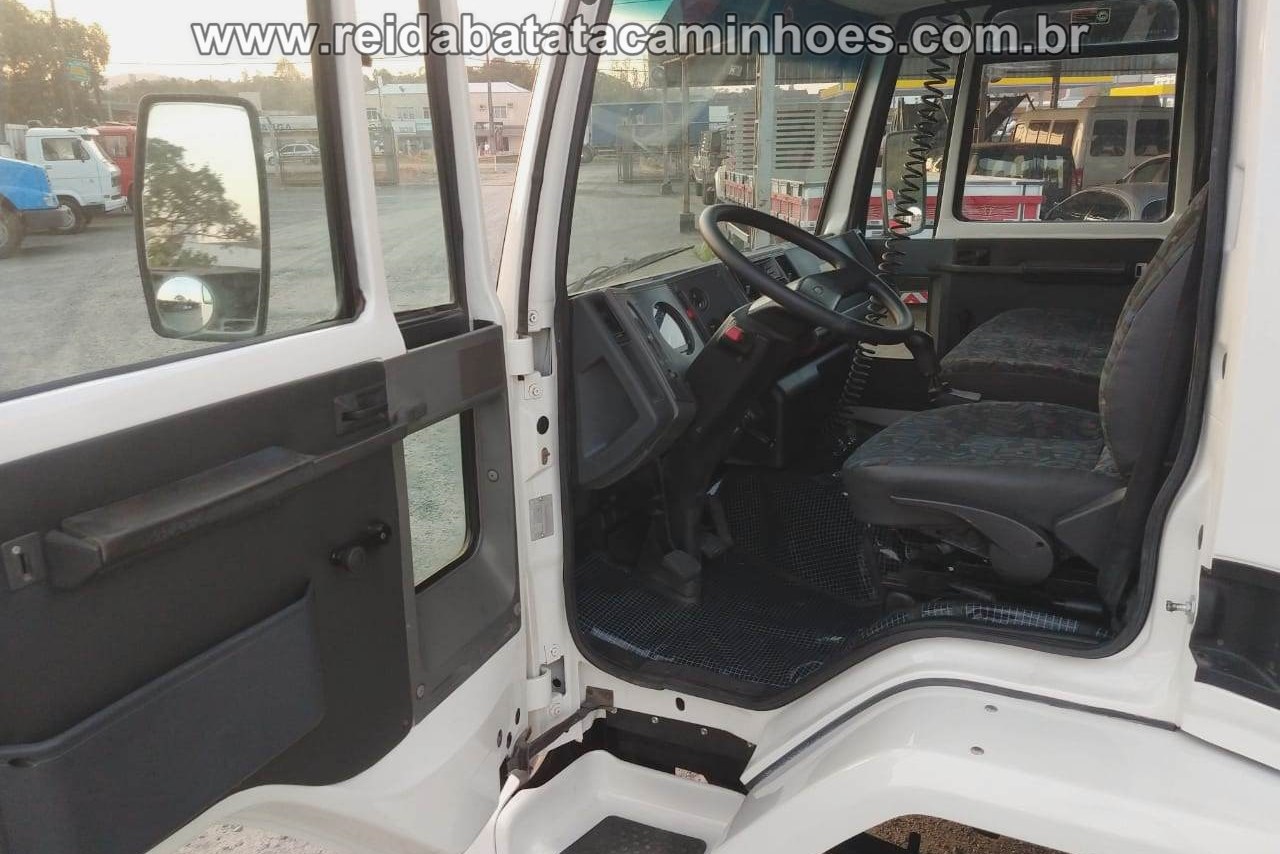 Ford Cargo1317 - 04/04 3