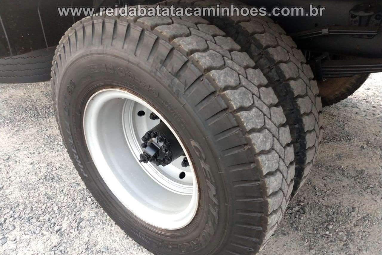 Ford Cargo1317 - 04/04 13