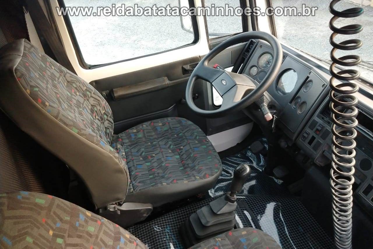 Ford Cargo1317 - 04/04 17