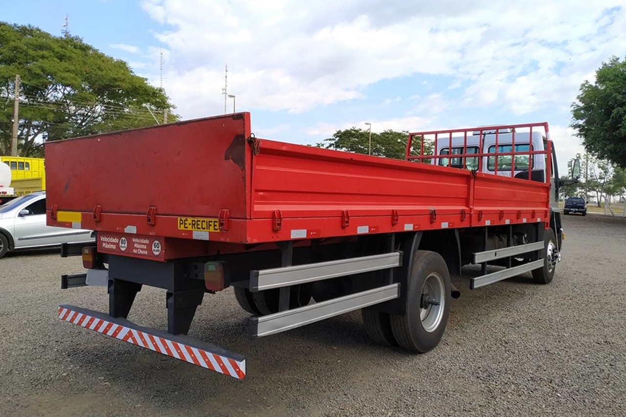 Ford Cargo1317 - 06/06 8