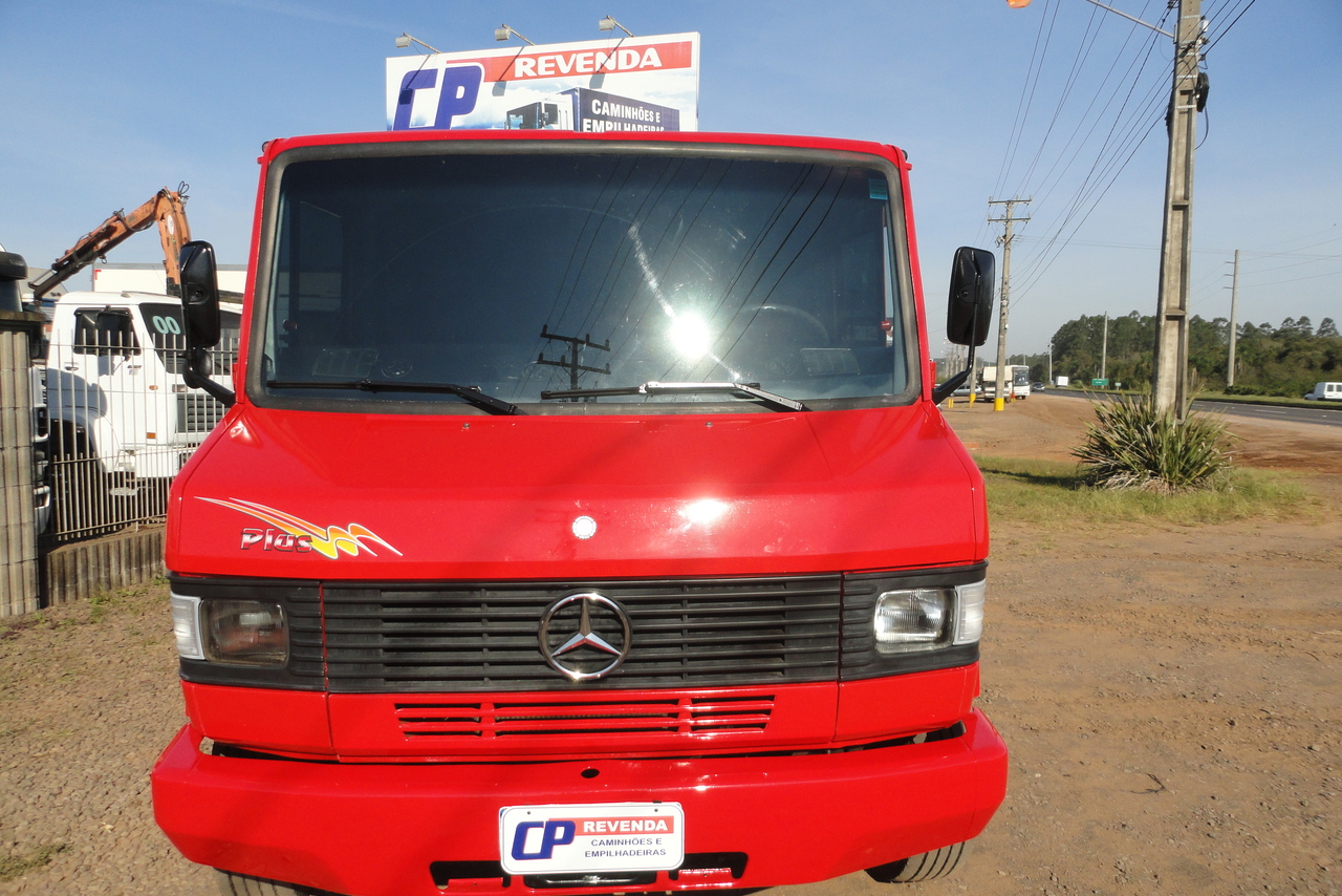 Mercedes Benz MB 710 - 07/07 2