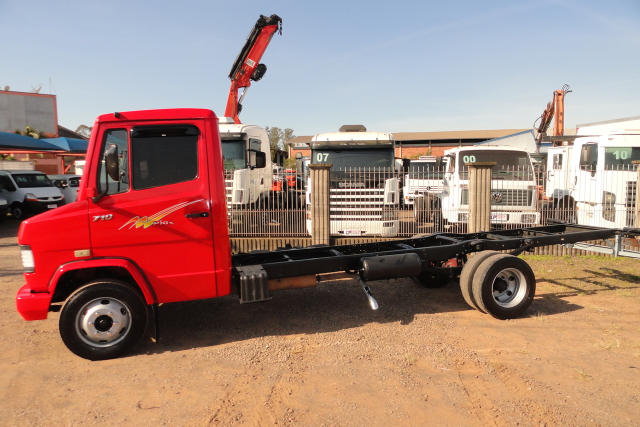 Mercedes Benz MB 710 - 07/07 6