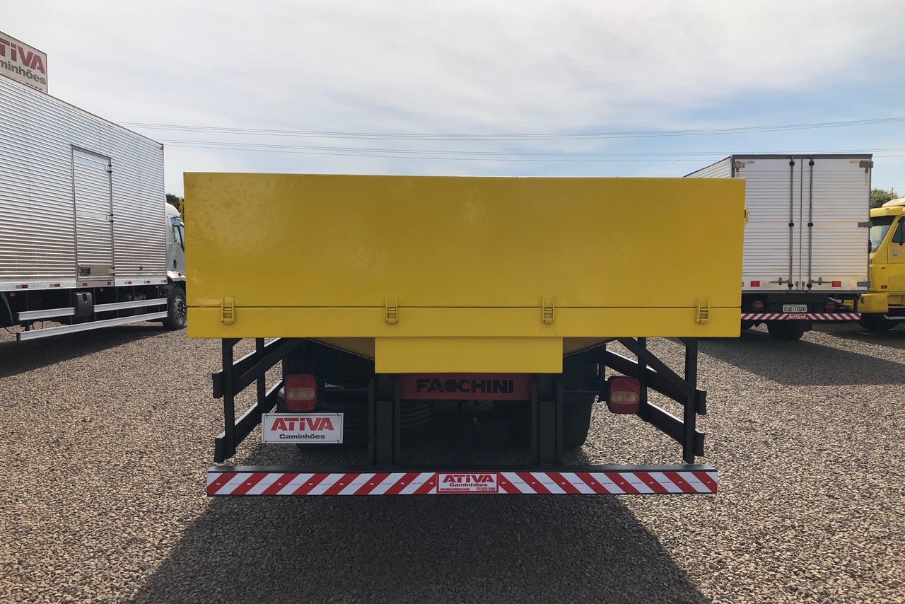 Volkswagen 24-280 E Constellation 6x2 - 12/13 2