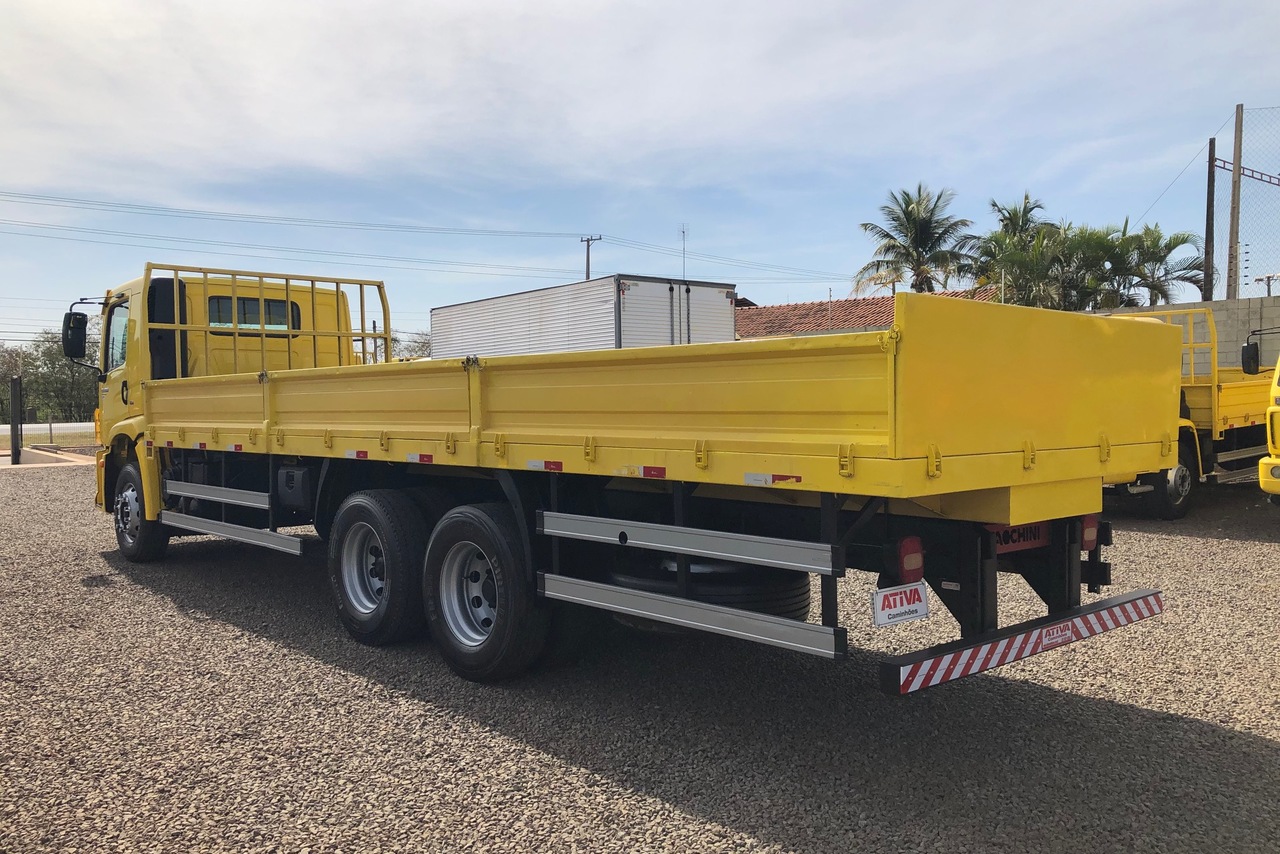 Volkswagen 24-280 E Constellation 6x2 - 12/13 5