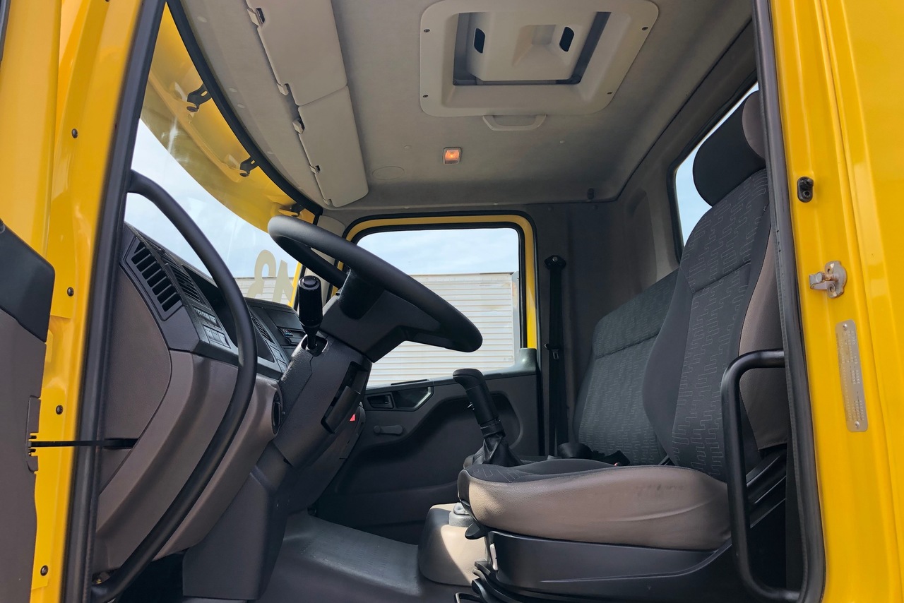 Volkswagen 24-280 E Constellation 6x2 - 12/13 6
