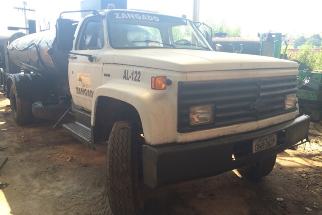 Chevrolet D14000 - 98/98 5