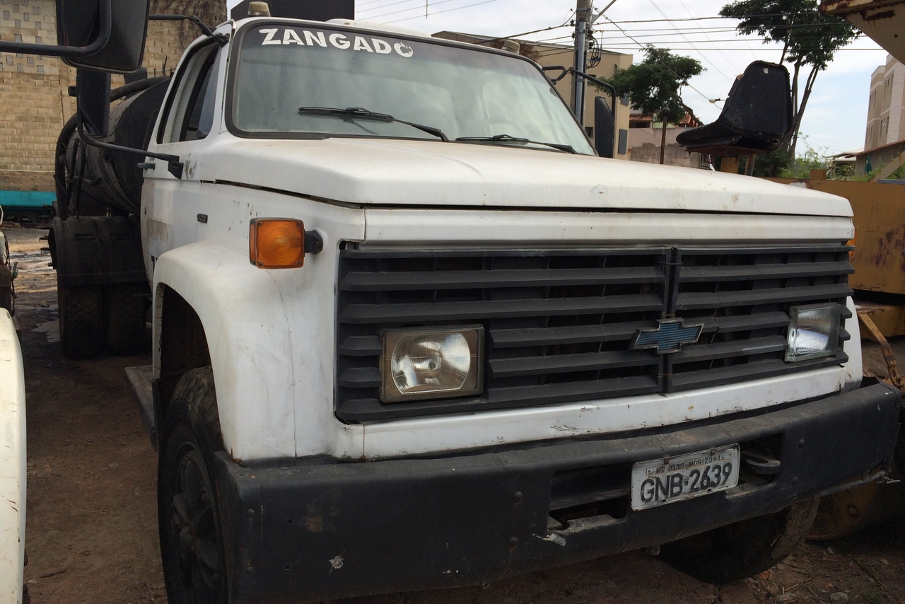 Chevrolet D14000 - 98/98 6