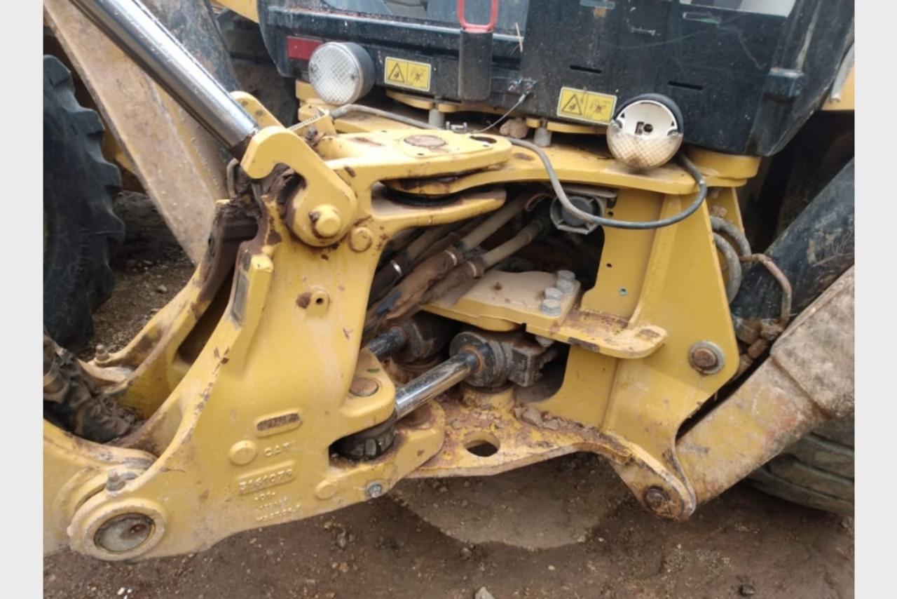 Caterpillar 416E - 15 5