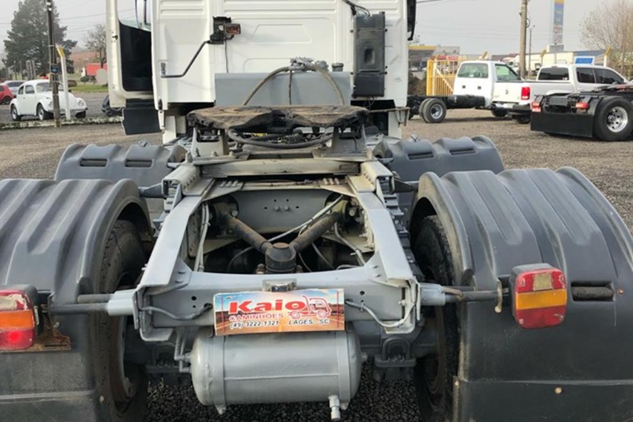 Volvo NH12 420 - 02/02 4