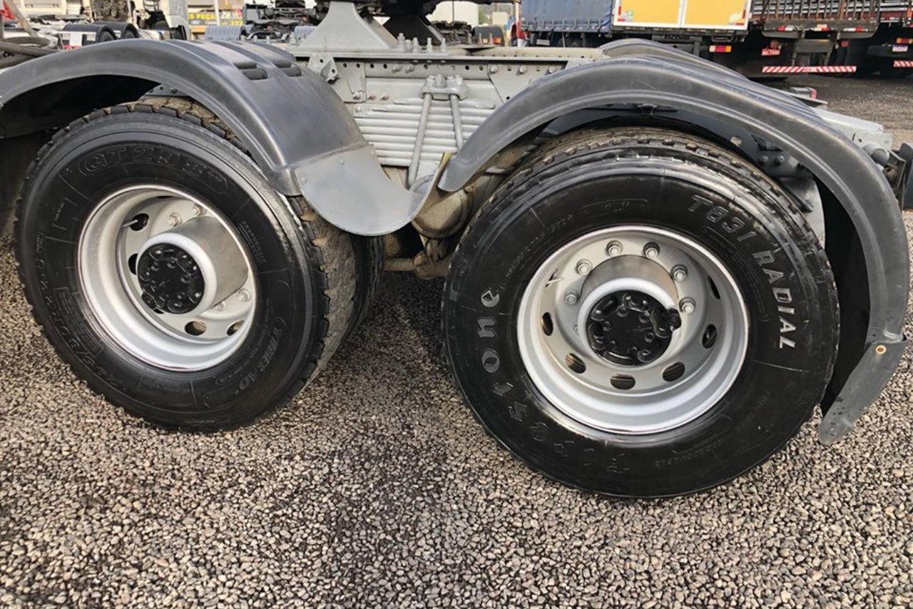 Volvo NH12 420 - 02/02 7