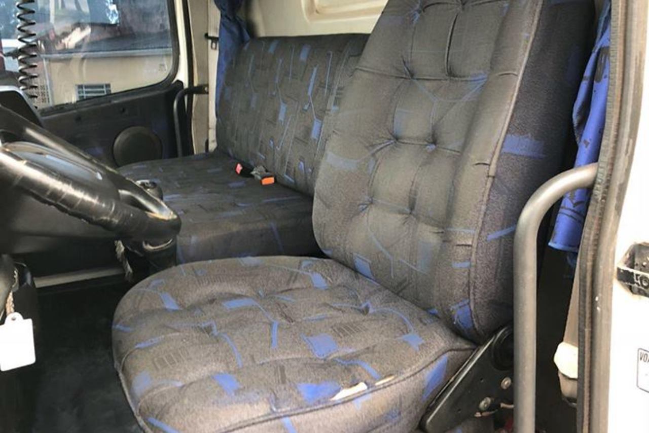 Volvo NH12 420 - 02/02 11