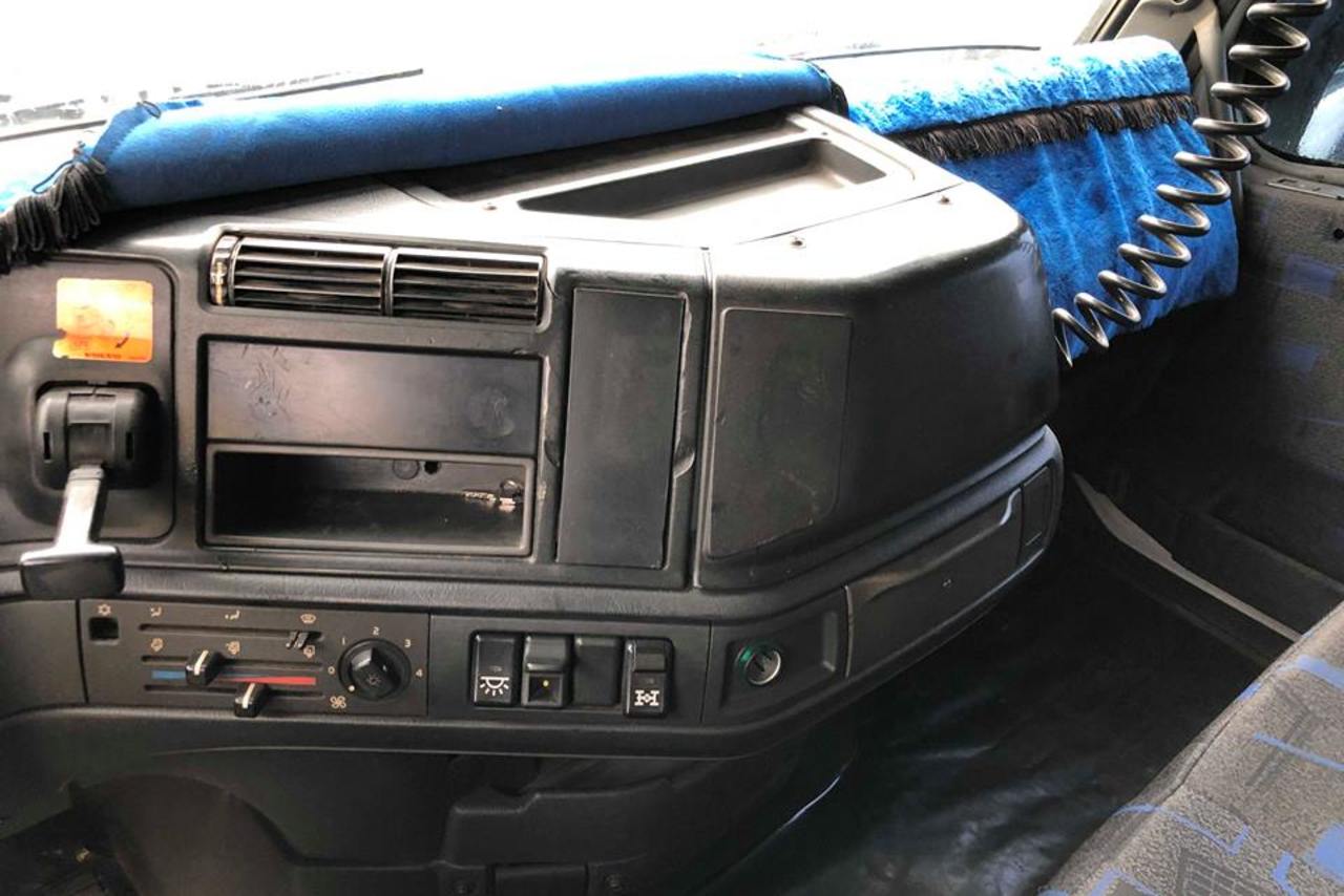 Volvo NH12 420 - 02/02 17