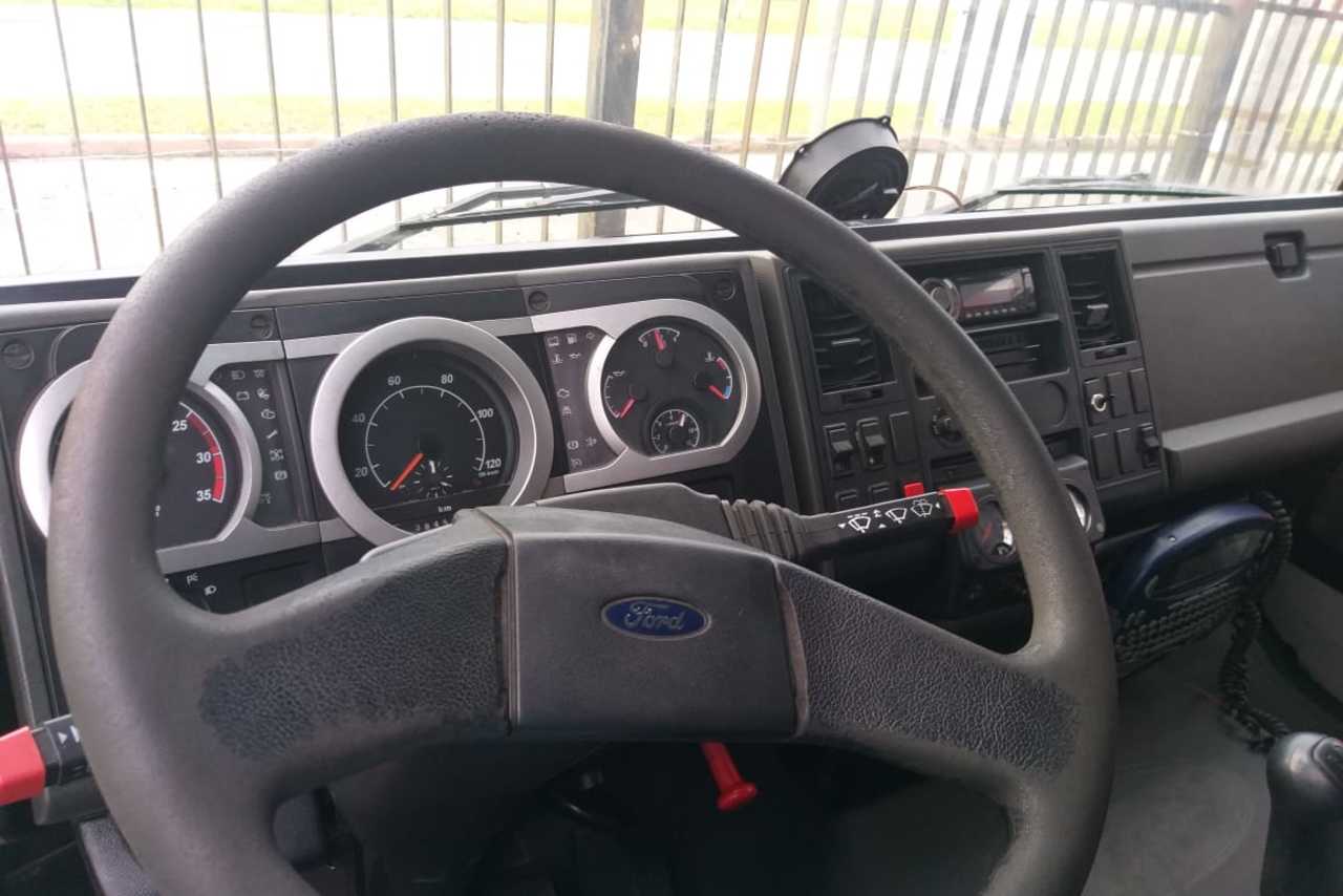 Ford Cargo815 - 12/12 10