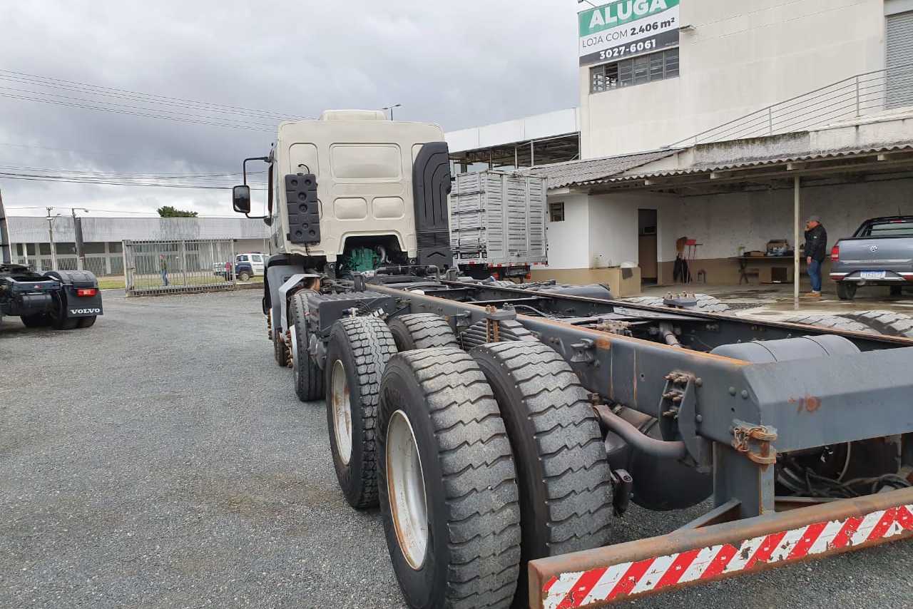 Volvo VM330 - 14/14 9
