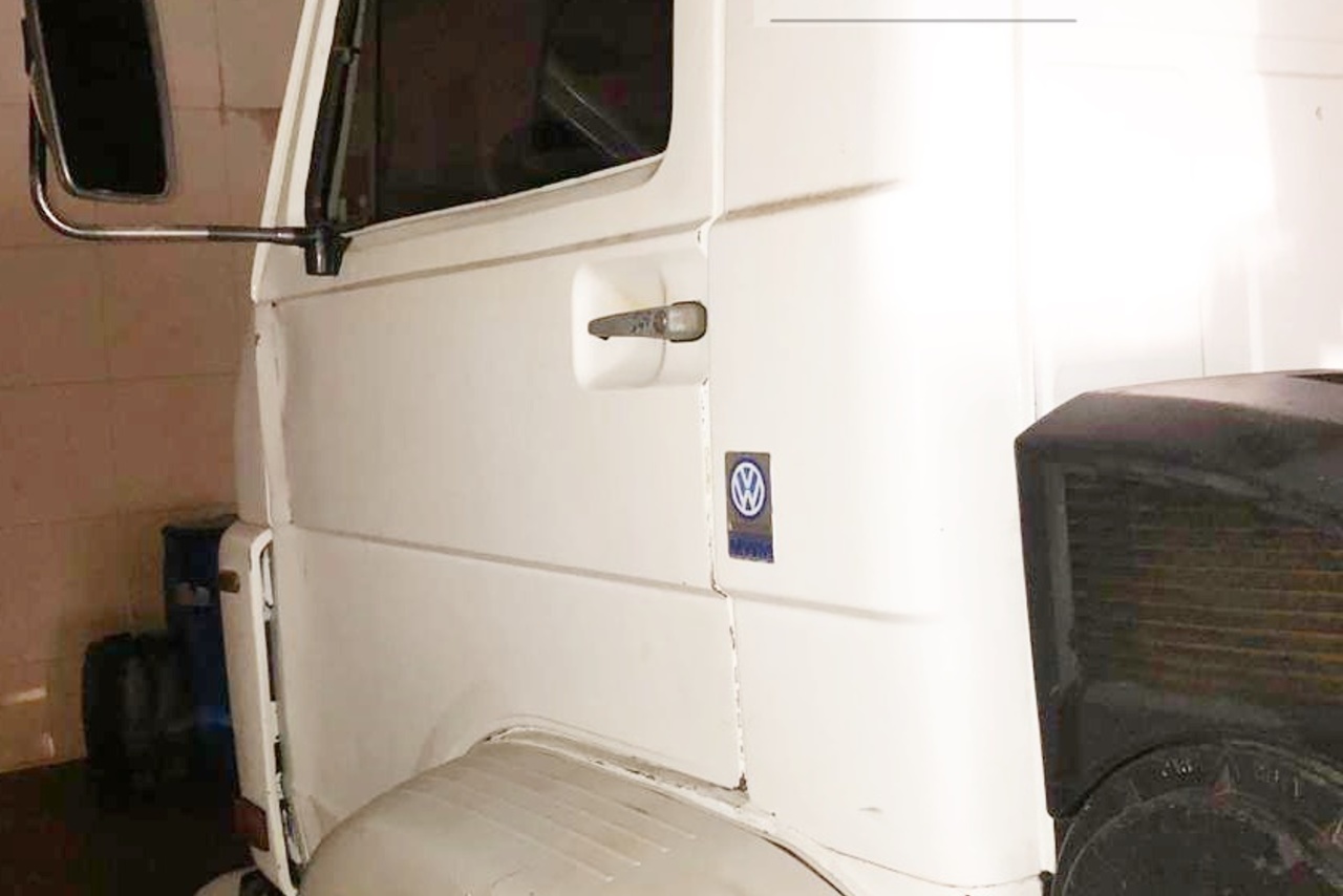 Volkswagen 23 210 - 04/04 6