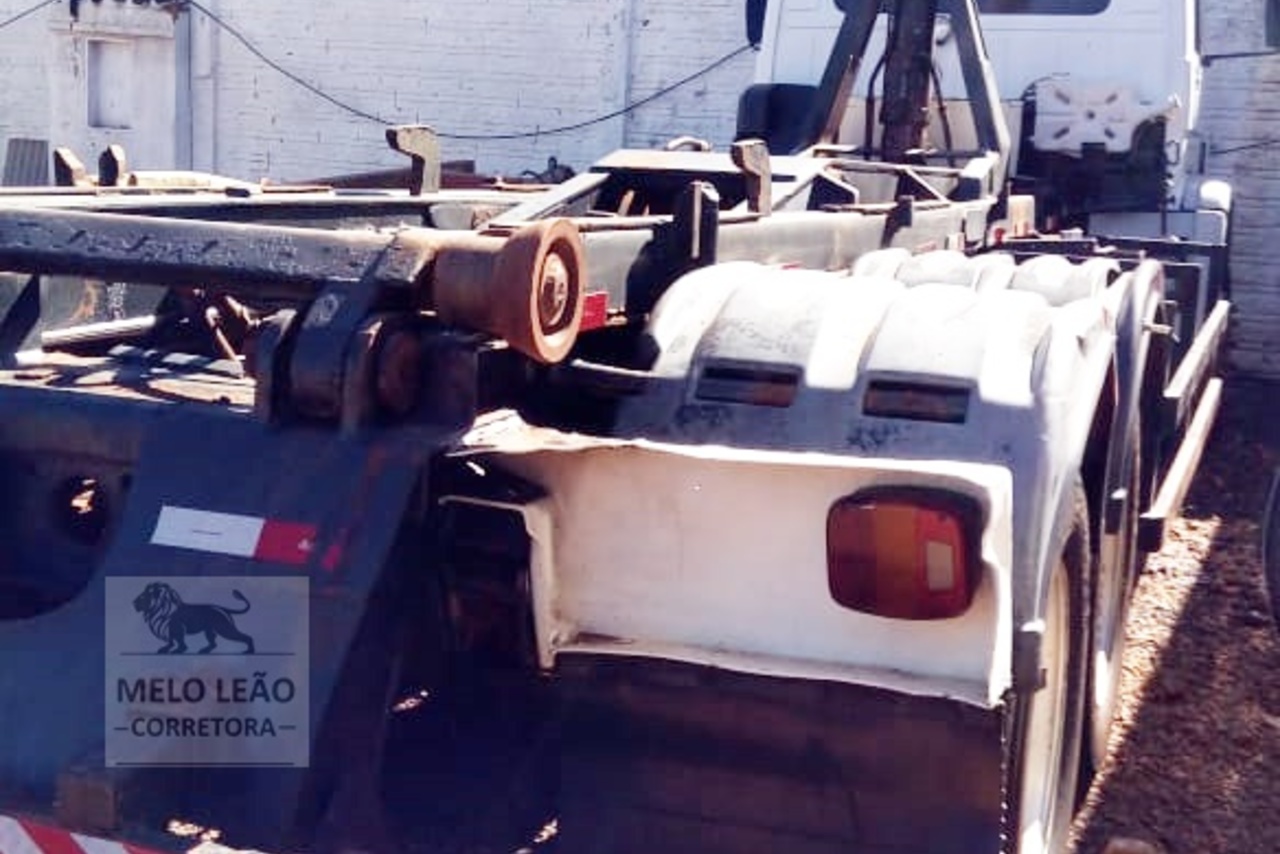 Volkswagen 23 210 - 04/04 11