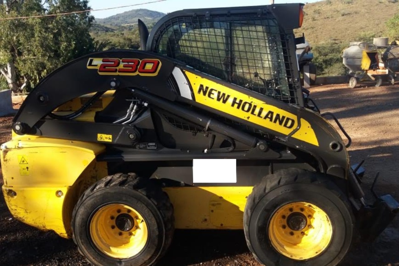 New Holland L230 - 17/17 3