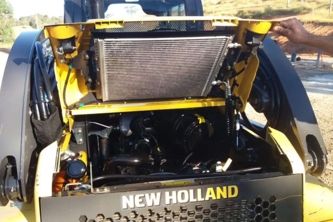 New Holland L230 - 17/17 6