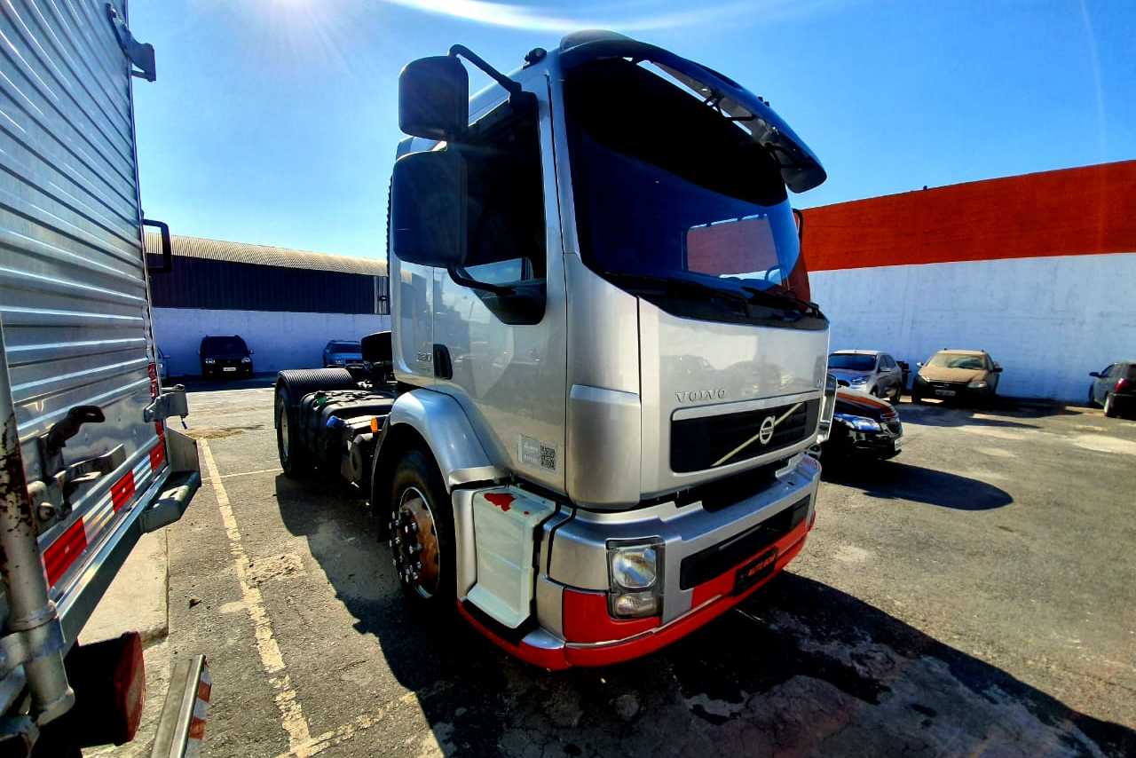 Volvo VM 330 - 12/12 4