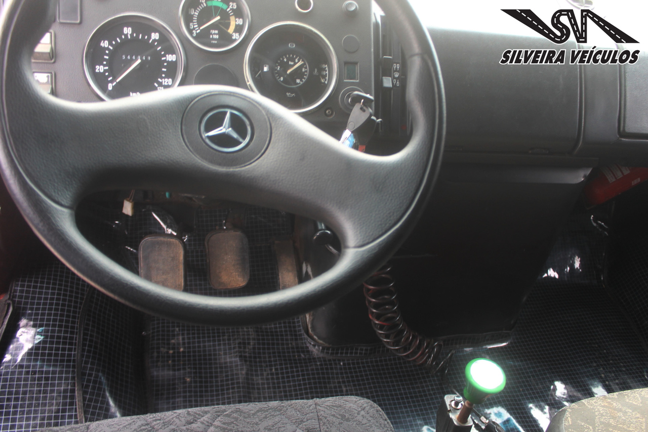 Mercedes Benz MB 1518 - 88/88 16
