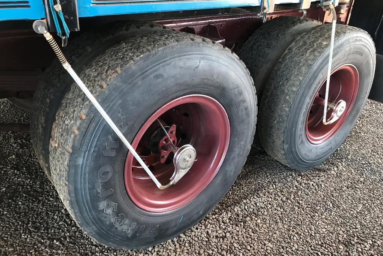 Mercedes Benz MB 1513 - 77/77 12