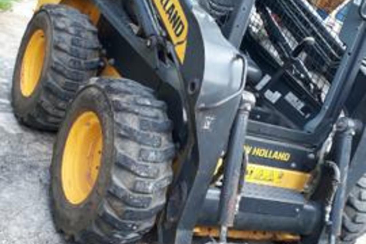 New Holland L218 - 12/13 5
